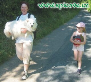 Prý jsme s Dollynkou rovnocenní partneři...