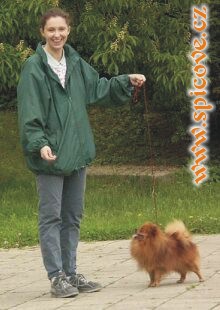 Daniela Němcová předvádí Chicca